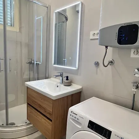 Blue With Shared Pool Сплит