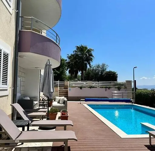 شقة Blue With Shared Pool سبليت