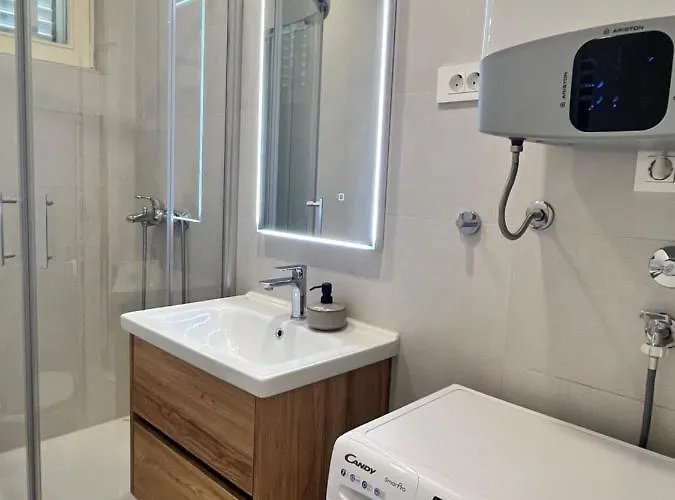 Blue With Shared Pool سبليت